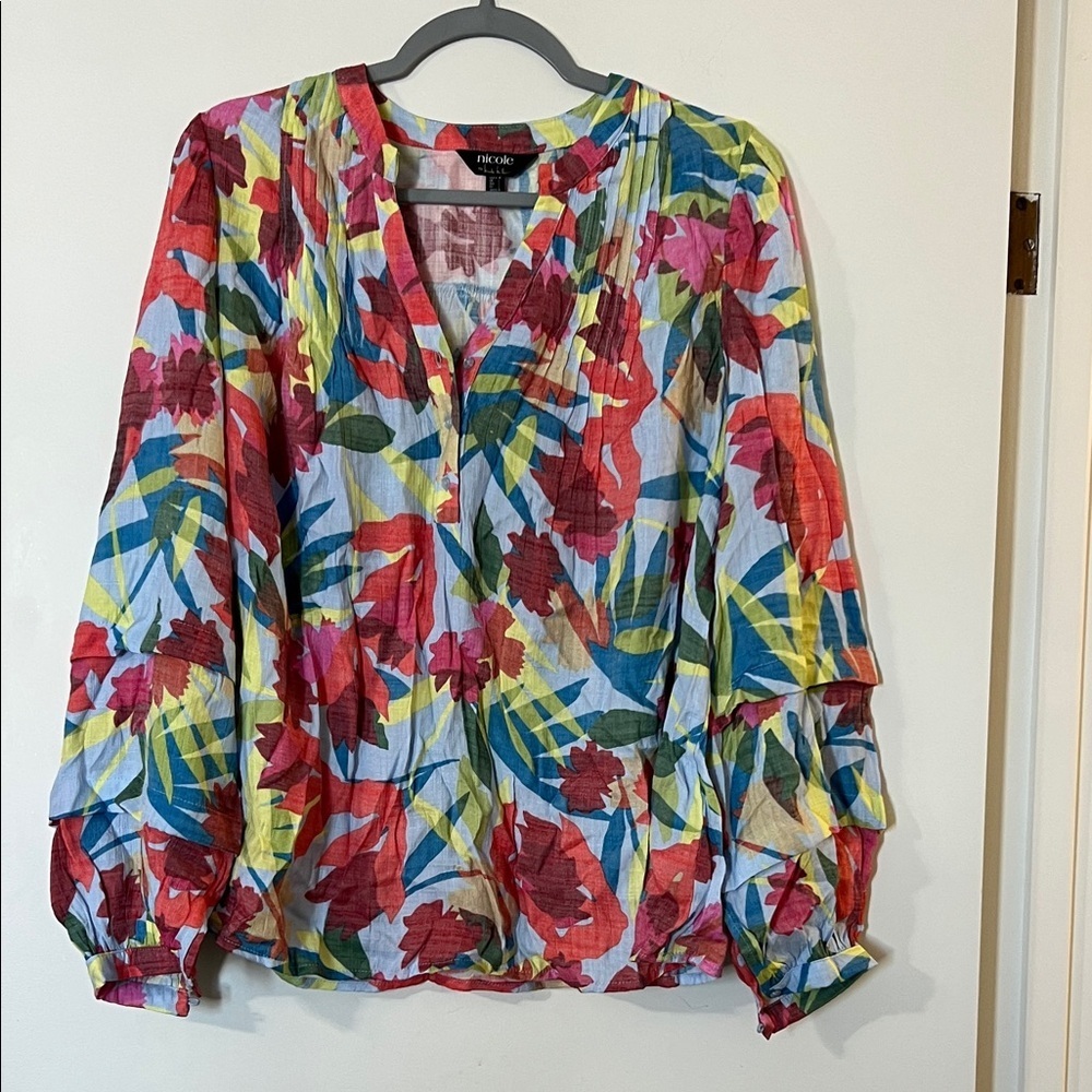 Nicole Miller Sally Pucker Split neck blouse